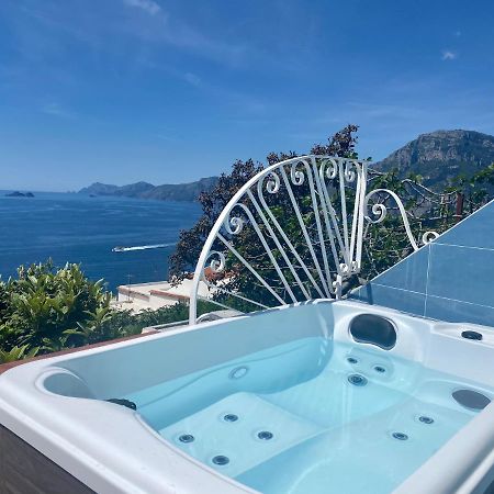 Il Profumo Dei Fiori Apartment Praiano Luaran gambar