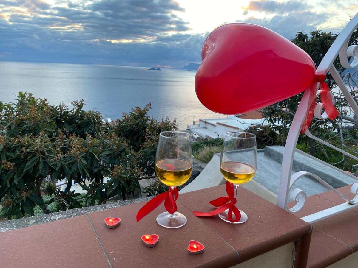 Il Profumo Dei Fiori Apartment Praiano Luaran gambar