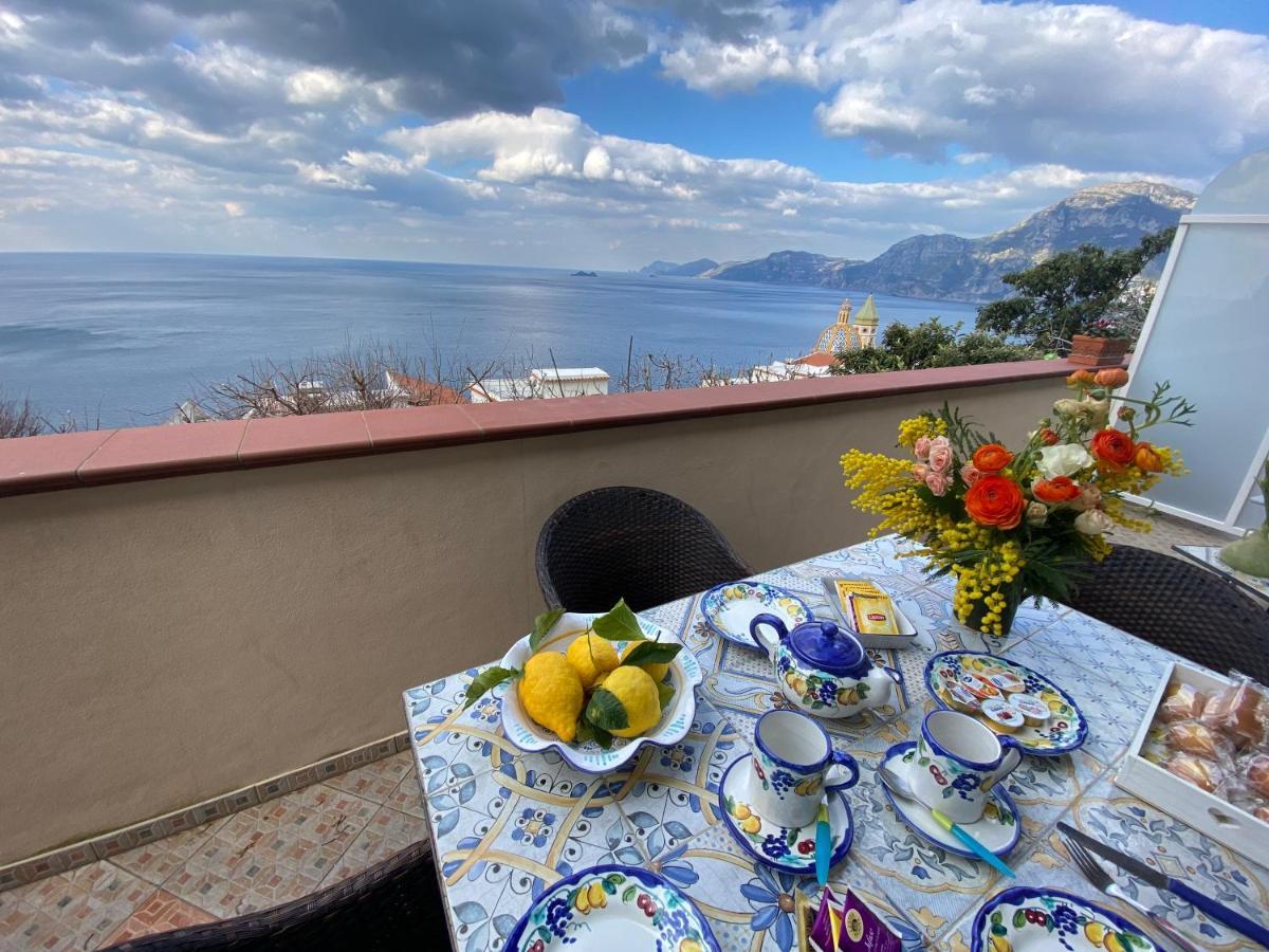 Il Profumo Dei Fiori Apartment Praiano Luaran gambar