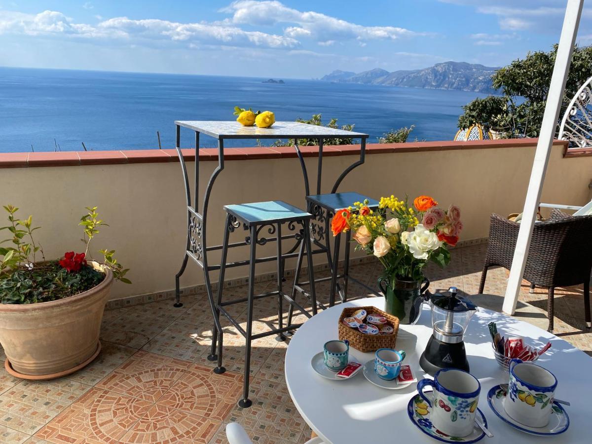 Il Profumo Dei Fiori Apartment Praiano Luaran gambar