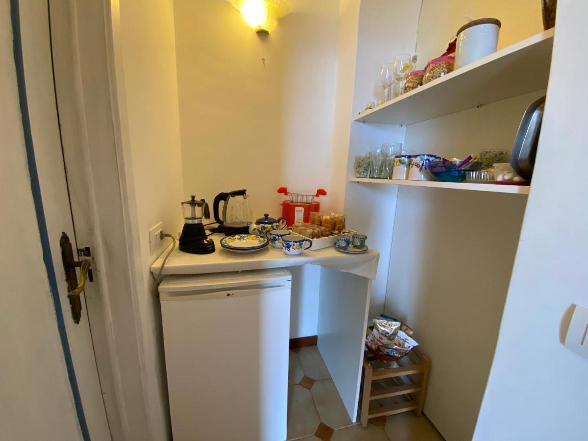 Il Profumo Dei Fiori Apartment Praiano Luaran gambar