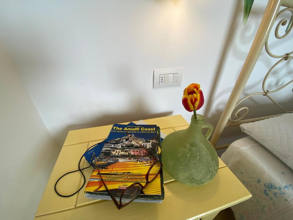 Il Profumo Dei Fiori Apartment Praiano Luaran gambar