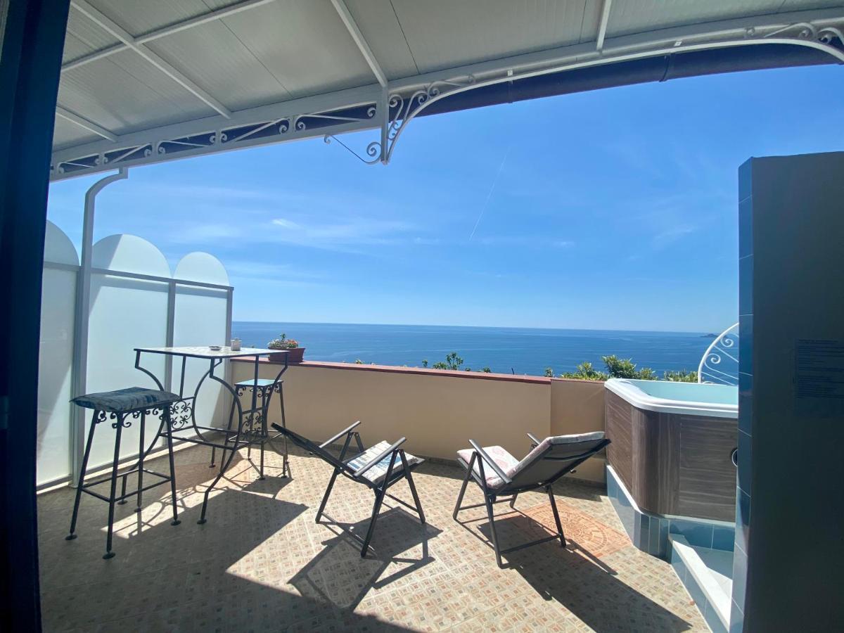 Il Profumo Dei Fiori Apartment Praiano Luaran gambar